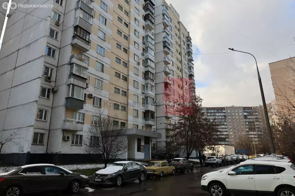 3-комнатная квартира: Москва, улица Маршала Полубоярова, 4к2 (75.5 м) - Фото 1