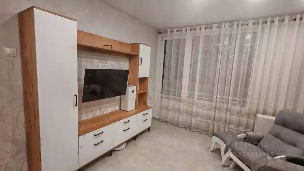 2-к кв. Самарская область, Тольятти 15-й кв-л, бул. Космонавтов, 4 ... - Фото 1