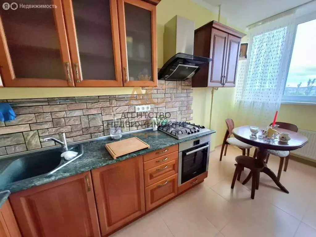 1-комнатная квартира: Феодосия, Симферопольское шоссе, 11к1 (38 м) - Фото 0