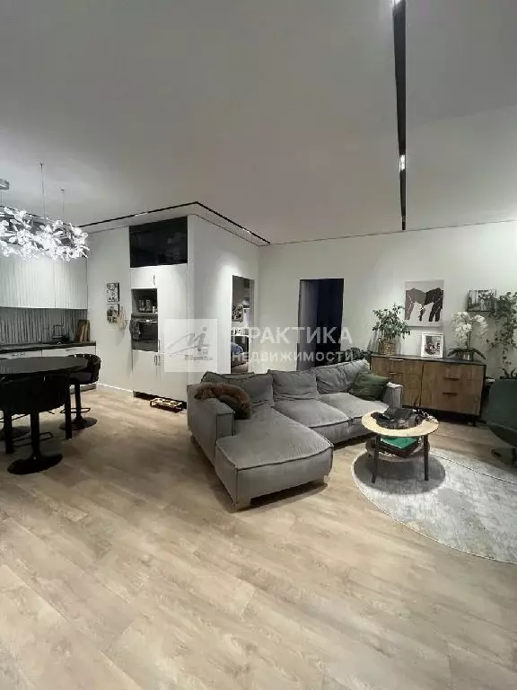 Продается 4-комнатная квартира - Фото 2