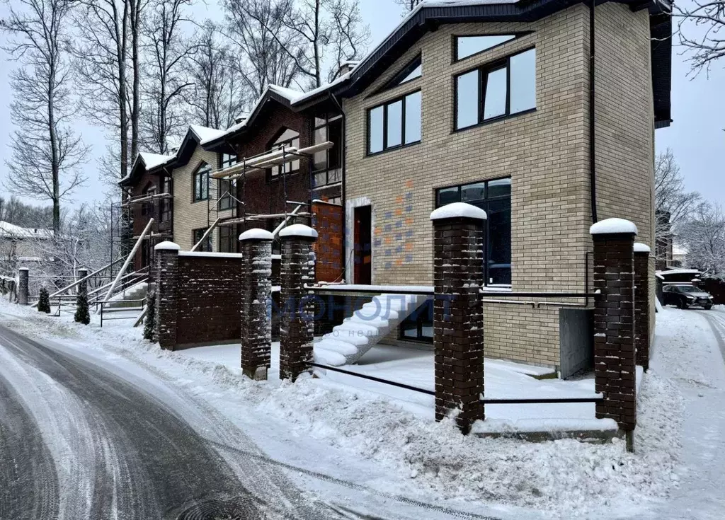 Таунхаус в Москва пос. Газопровод, ул. 2-я Лесные Поляны, 2 (180 м) - Фото 1