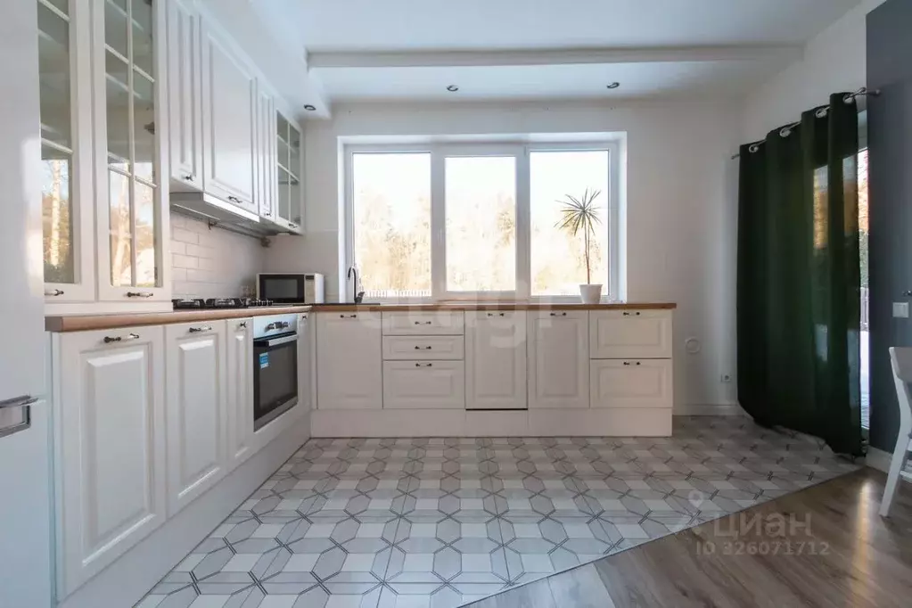 Таунхаус в Калининградская область, Калининград Красивая ул., 48В (140 ... - Фото 1