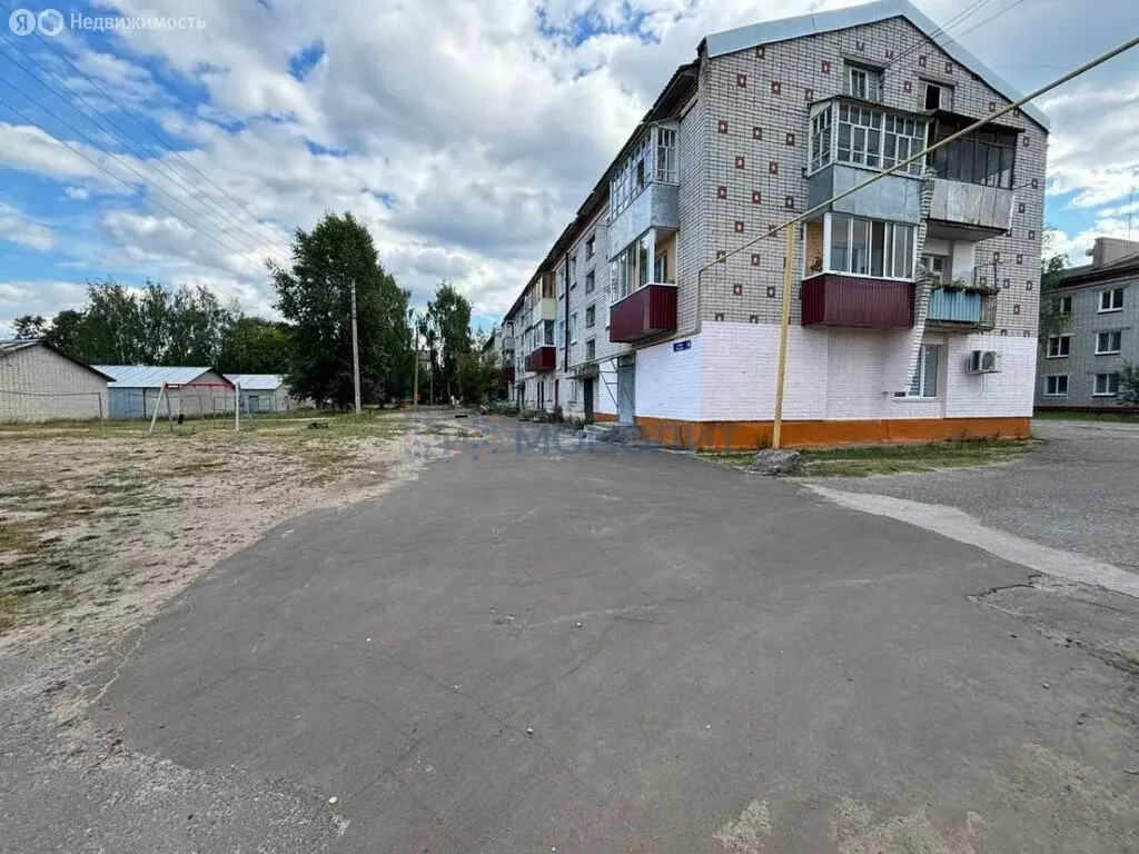 3-комнатная квартира: посёлок Сурок, улица Мира, 4 (57.9 м) - Фото 0