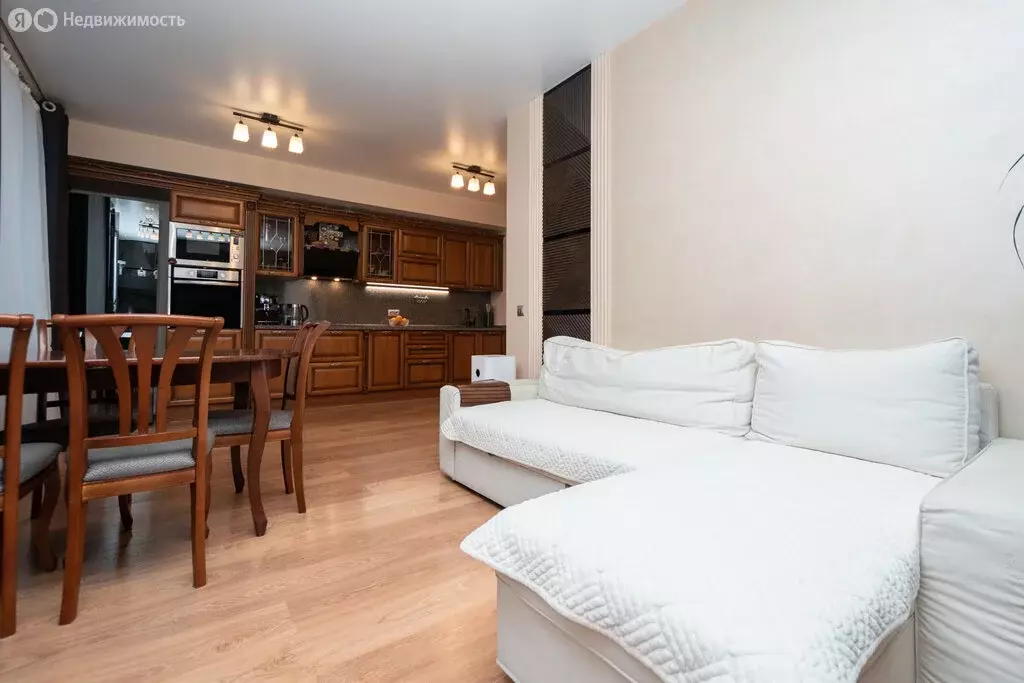 3-комнатная квартира: Иркутск, Депутатская улица, 63 (83 м) - Фото 2