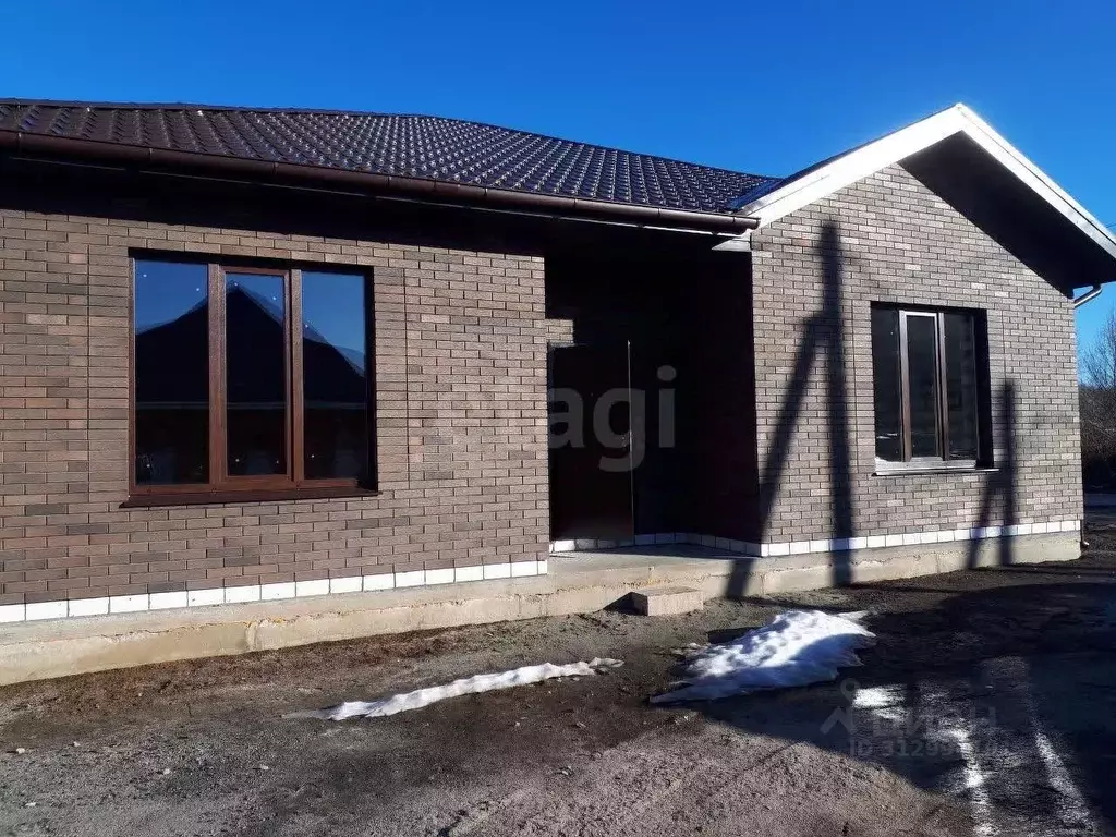 Дом в Брянская область, Брянский район, Снежское с/пос, с. Толмачево ... - Фото 1