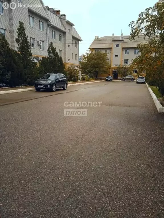 4-комнатная квартира: Элиста, 2-й микрорайон, 35Б (75.4 м) - Фото 1