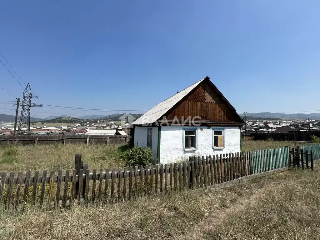 Дом в Бурятия, Улан-Удэ Вагжанова мкр, ул. Ижевская, 19А (50 м) - Фото 1