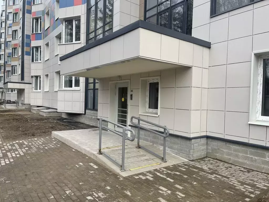 1-к кв. Ленинградская область, Кингисепп пер. Юности, 2/4 (45.0 м) - Фото 1