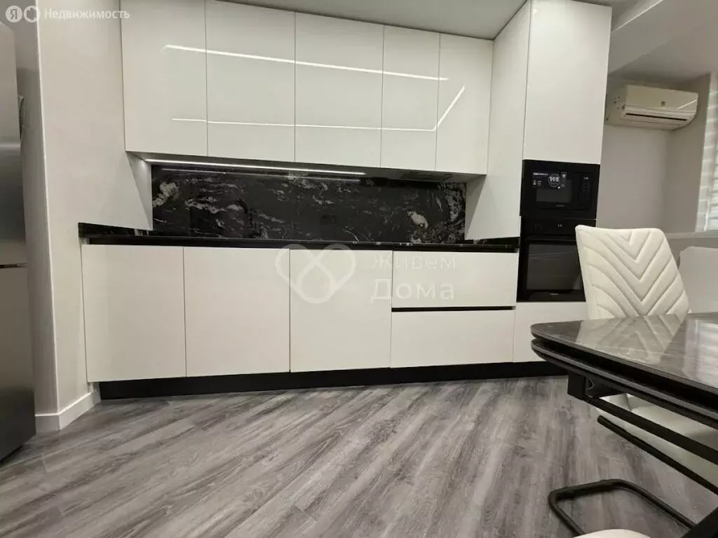 1-комнатная квартира: Волгоград, улица Поддубного, 1 (49.7 м) - Фото 2