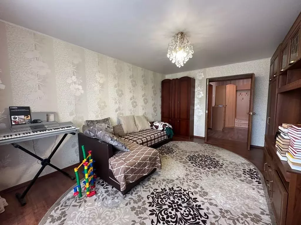 3-к кв. Тверская область, Кимры ул. 60 лет Октября, 36 (58.4 м) - Фото 1