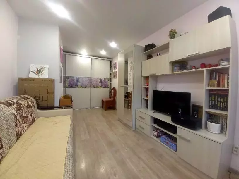 Продаётся 2-к квартира, 42.4 м - Фото 0