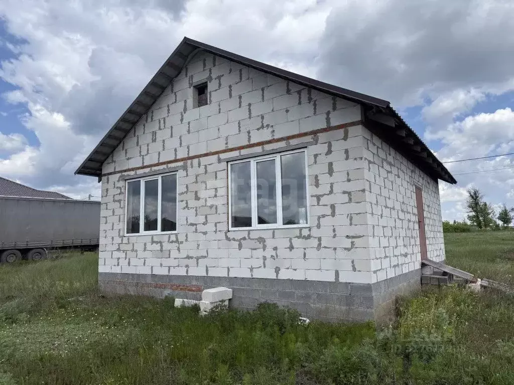 Дом в Белгородская область, Белгородский район, Пушкарское с/пос, с. ... - Фото 0