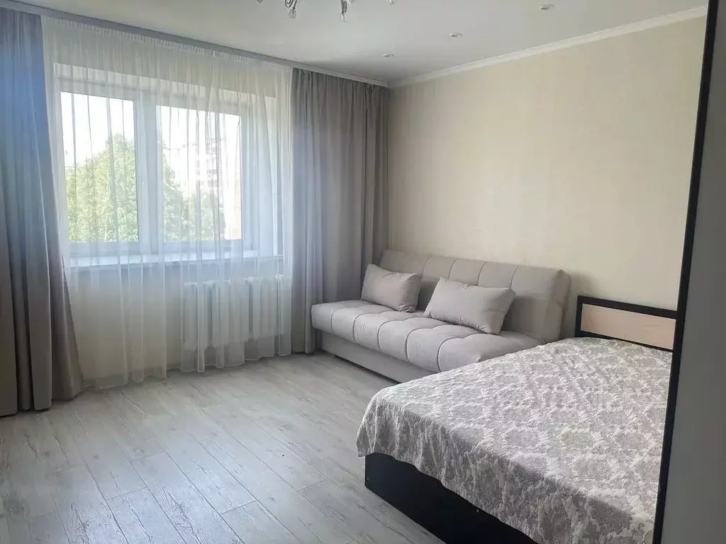 1-к кв. Тюменская область, Тобольск 9-й мкр, 11 (40.0 м) - Фото 1
