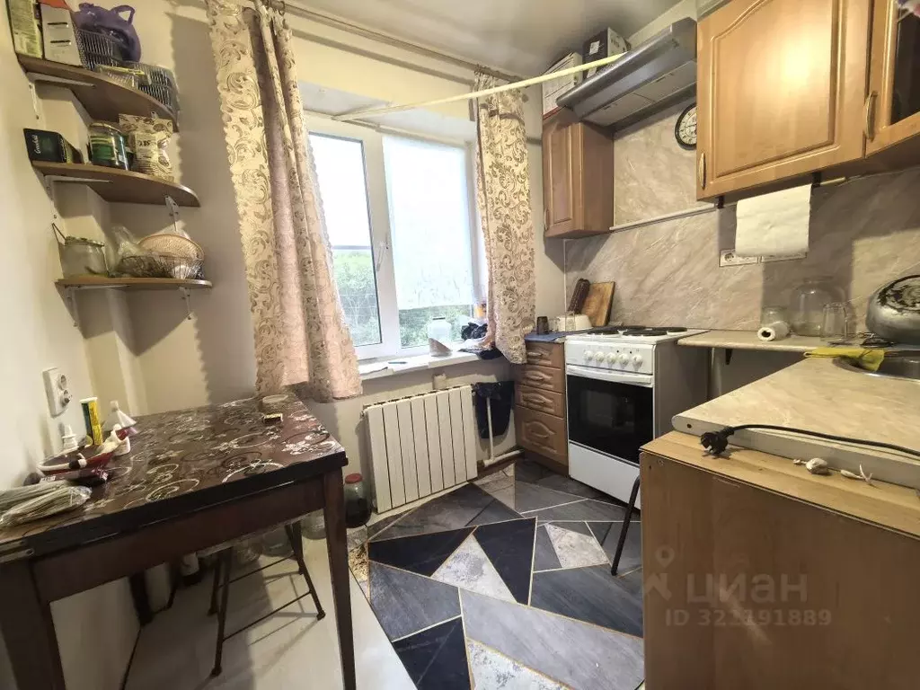 3-к кв. Калужская область, Кондрово Дзержинский район, ул. ... - Фото 1