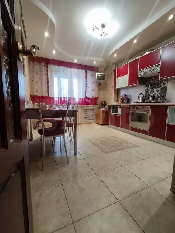 3-к. квартира, 90 м, 5/10 эт. - Фото 1