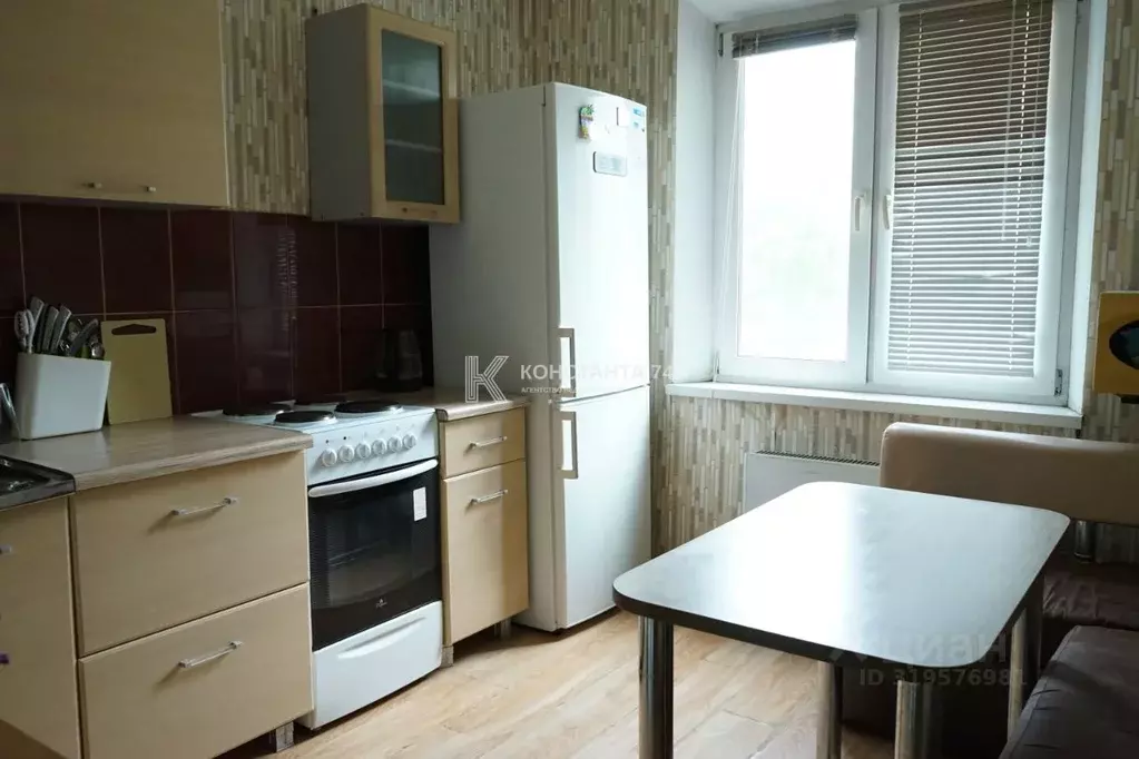 1-к кв. Челябинская область, Челябинск ул. Лобырина, 11А (40.8 м) - Фото 0