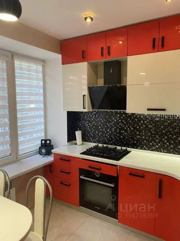 2-к кв. Крым, Симферополь ул. Тургенева, 17 (64.0 м) - Фото 1