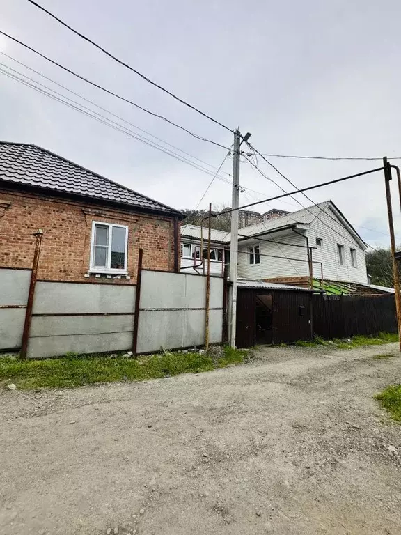 Дом в Ростовская область, Ростов-на-Дону 3-я ул., 32 (240 м) - Фото 1