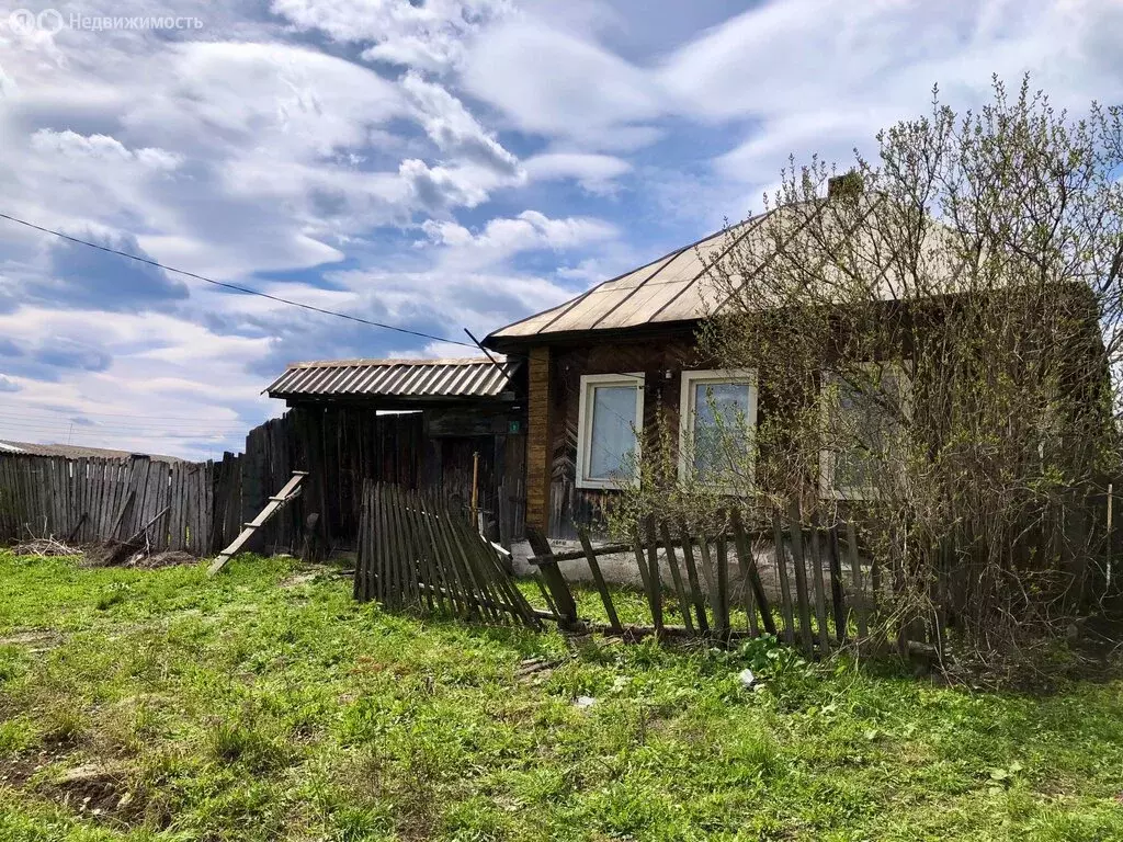 Дом в село Медведевка, улица Красный Путь (44.1 м) - Фото 0
