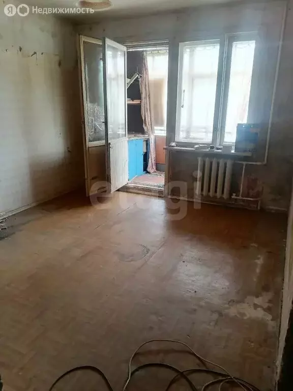 1-комнатная квартира: Набережные Челны, посёлок ЗЯБ, улица Комарова, ... - Фото 2