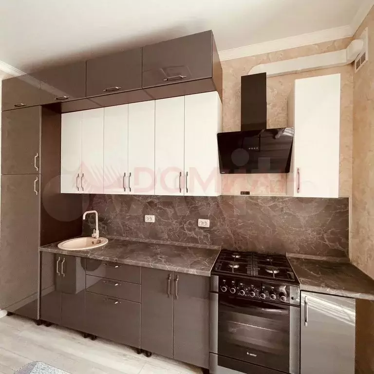 1-к. квартира, 37 м, 1/4 эт. - Фото 0