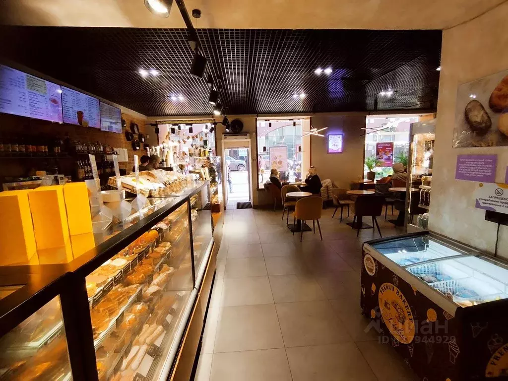 Торговая площадь в Москва ул. Арбат, 4С1 (100 м) - Фото 2