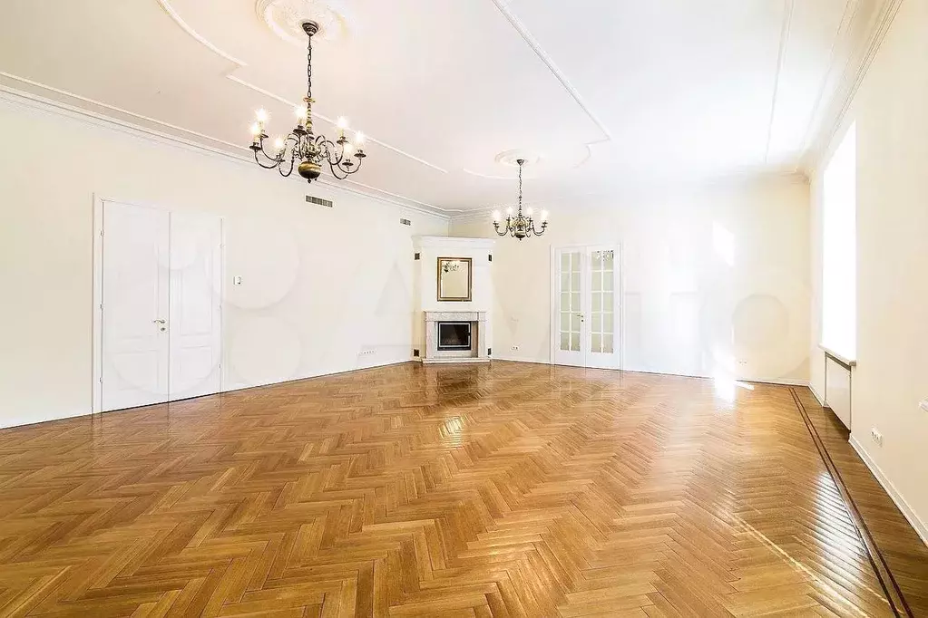 5-к. квартира, 330 м, 5/6 эт. - Фото 1