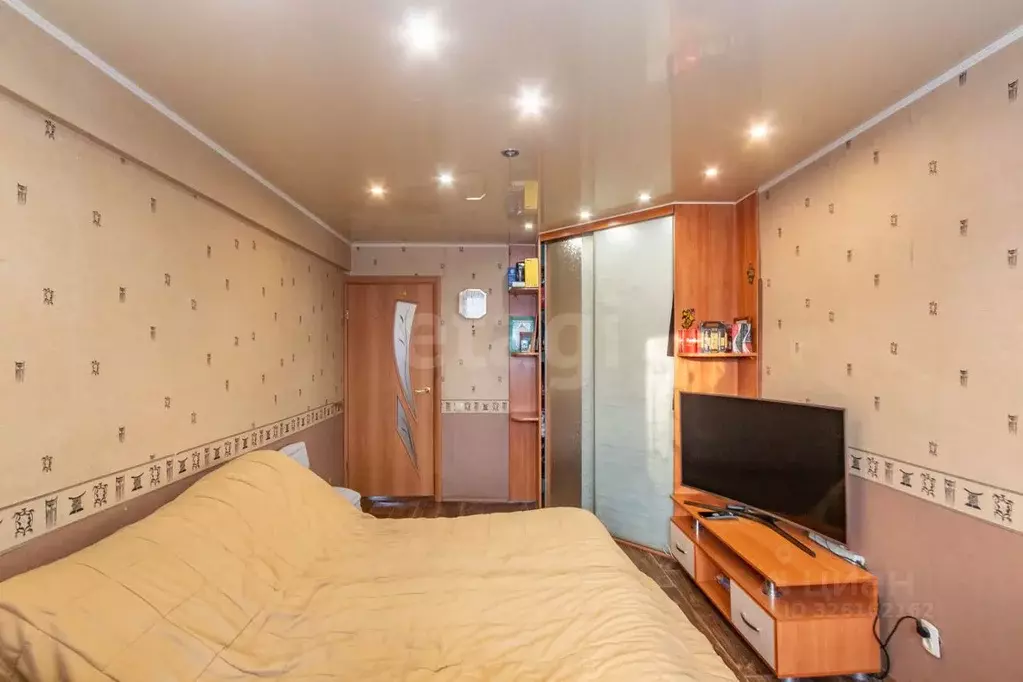 3-к кв. Омская область, Омск Заозерный мкр, ул. Тимофея Белозерова, 6 ... - Фото 0