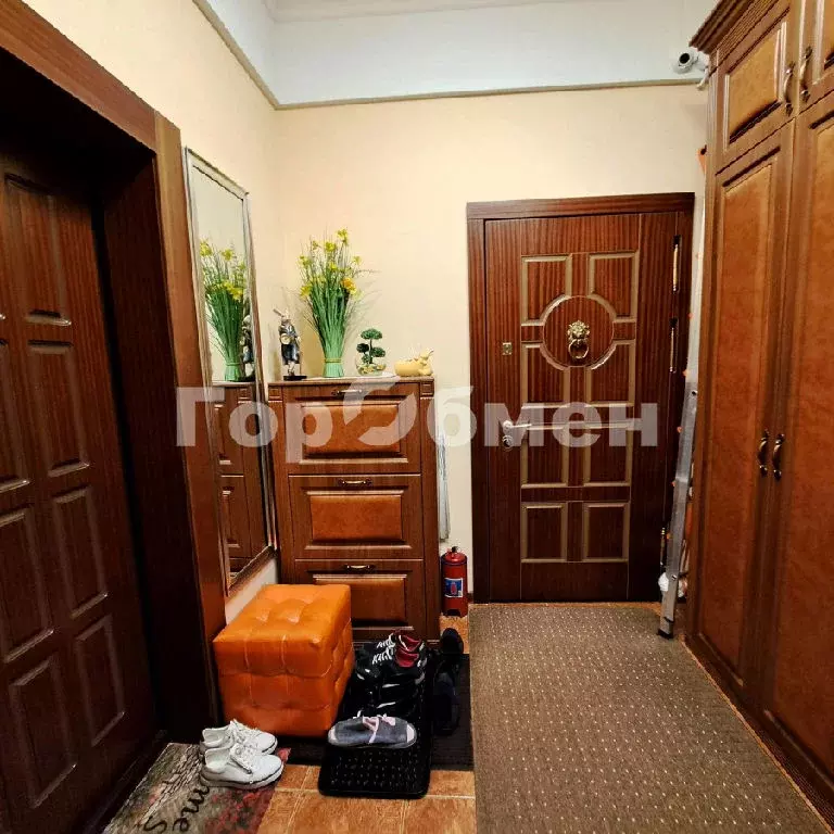 Продается 3-комнатная квартира - Фото 1