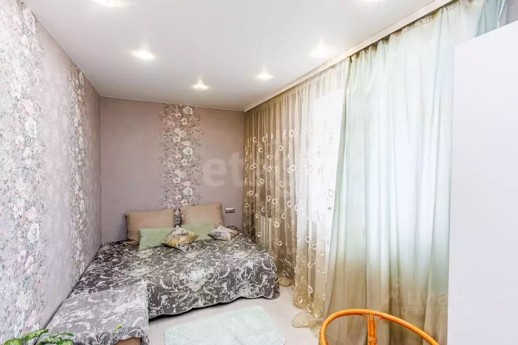 3-к кв. Тюменская область, Тюмень ул. Карла Маркса, 10 (50.1 м) - Фото 1