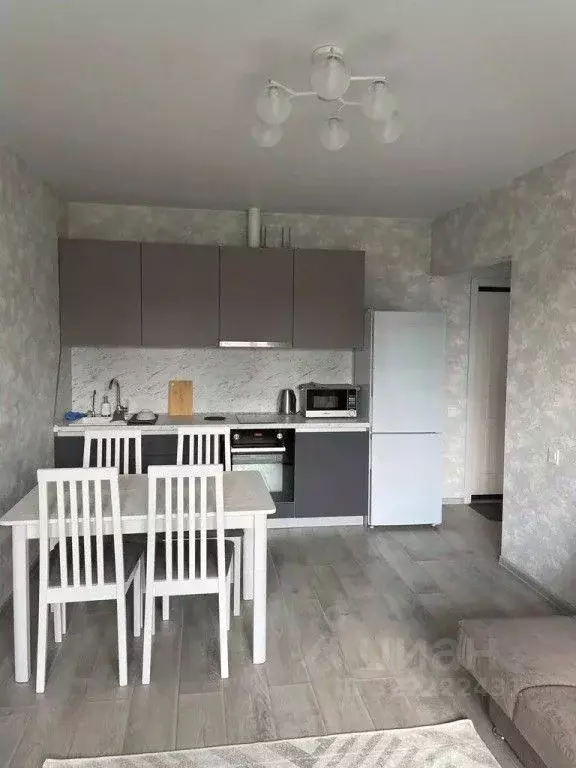 2-к кв. Алтайский край, Барнаул тракт Павловский, 168 (40.0 м) - Фото 2