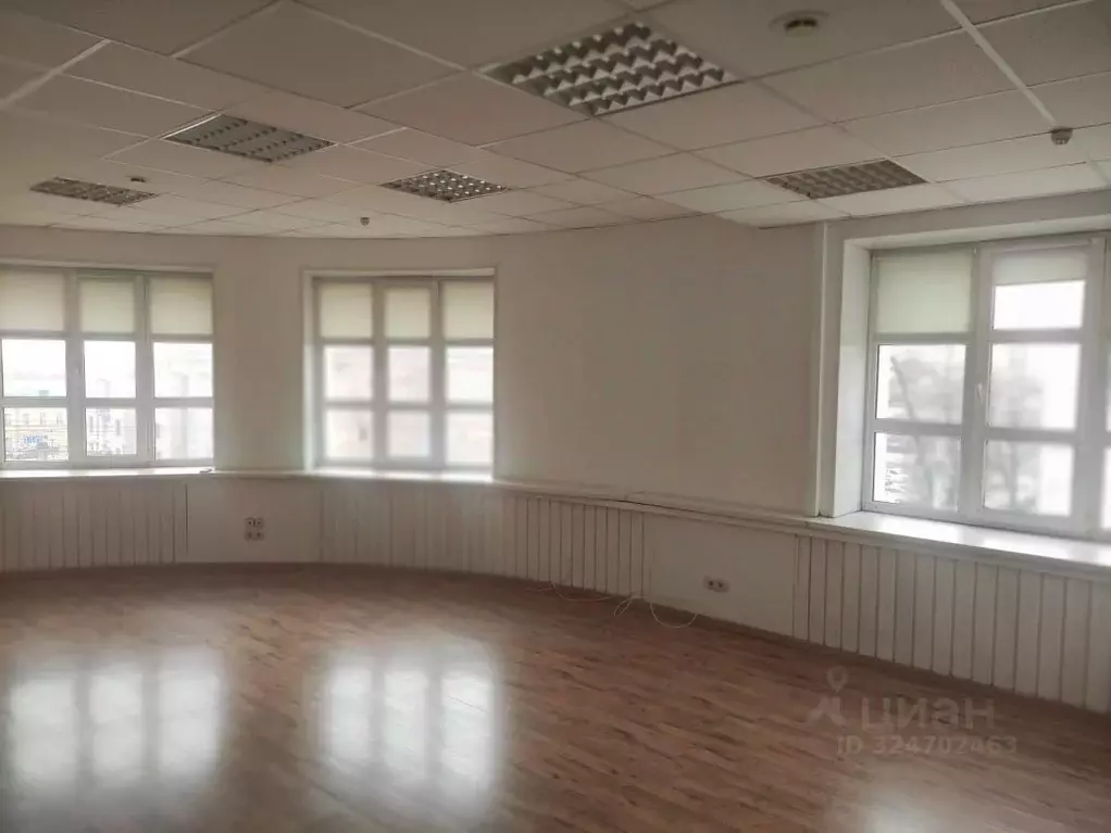 Офис в Удмуртия, Ижевск ул. Максима Горького, 68 (39 м) - Фото 1