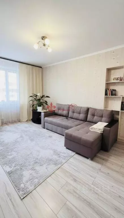 3-к кв. Белгородская область, Белгород ул. 5 Августа, 13б (70.6 м) - Фото 1