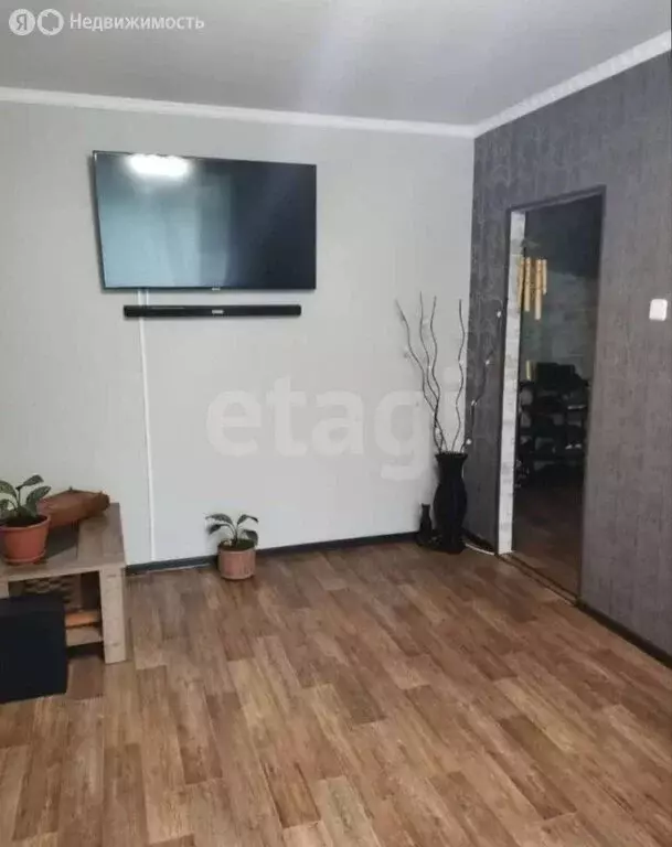 3-комнатная квартира: Прокопьевск, улица Жолтовского, 20 (60.7 м) - Фото 1