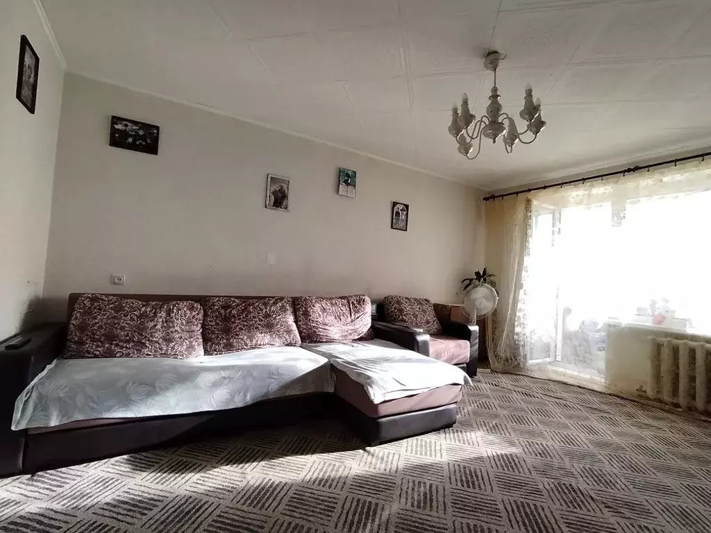 3-к кв. Челябинская область, Копейск Луганская ул., 4А (59.3 м) - Фото 0