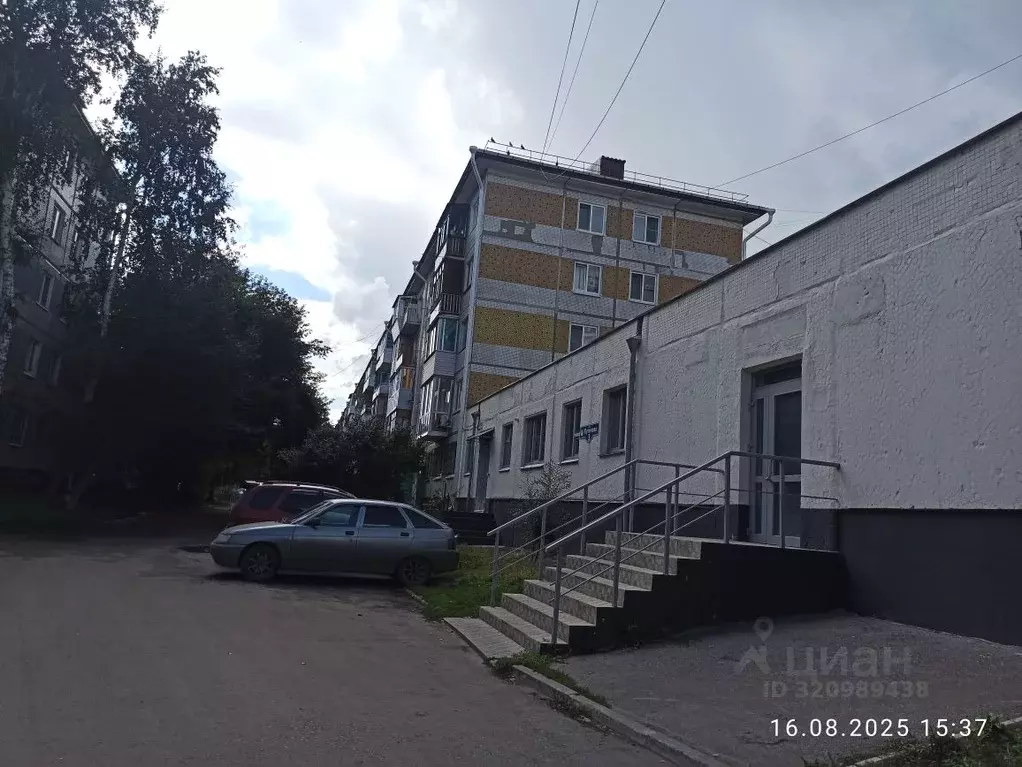 3-к кв. Омская область, Омск 3-й мкр, ул. Путилова, 3 (59.5 м) - Фото 1