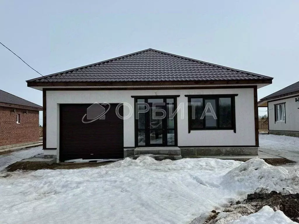 Дом в Тюменская область, Тюменский район, д. Коняшина ул. ... - Фото 1