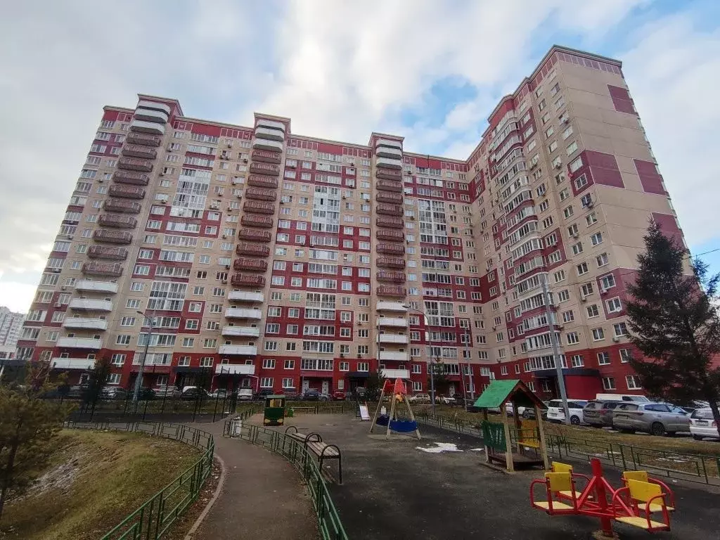 1-к. квартира, 37 м, 10/17 эт. - Фото 0