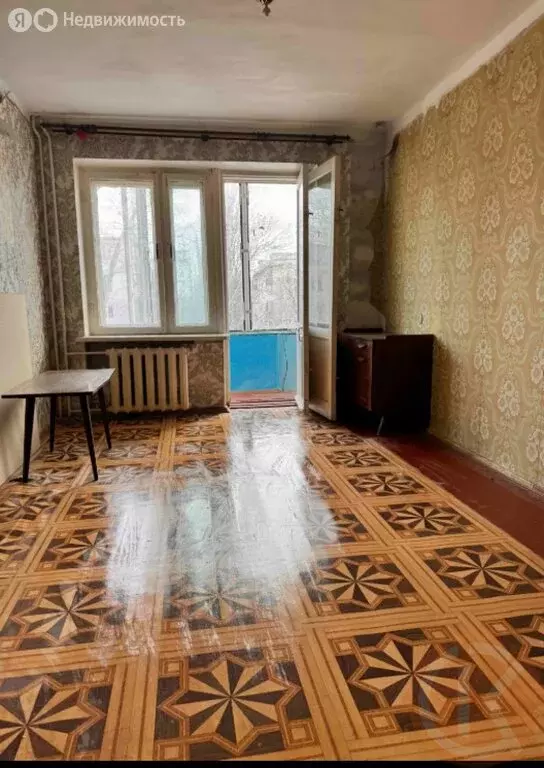 3-комнатная квартира: Саки, улица Ленина, 13 (50 м) - Фото 1