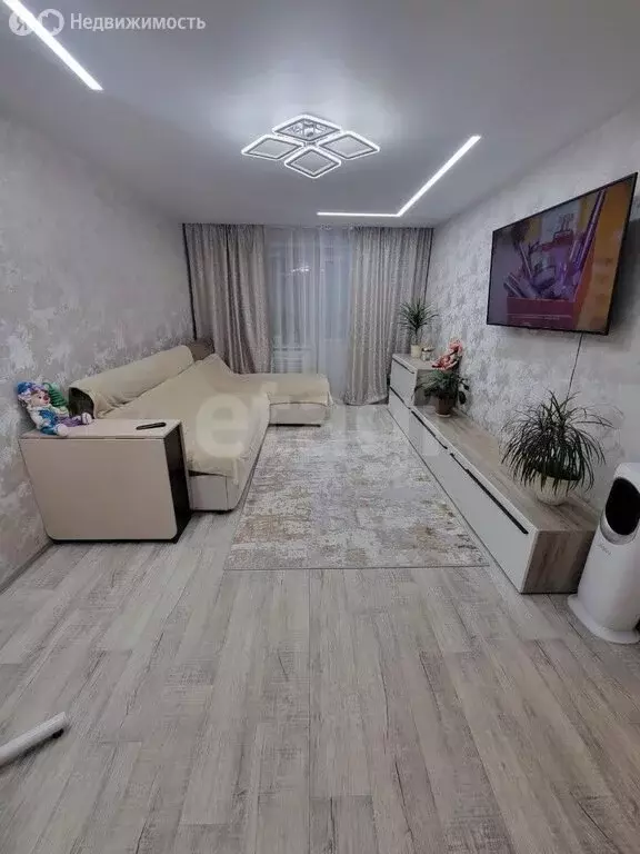 3-комнатная квартира: Ялуторовск, Полевая улица, 52 (63 м) - Фото 1