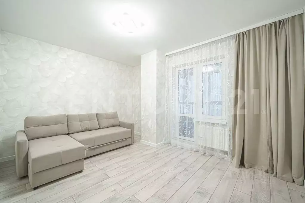 3-к кв. Пермский край, Пермь ул. Карла Модераха, 8 (76.8 м) - Фото 1