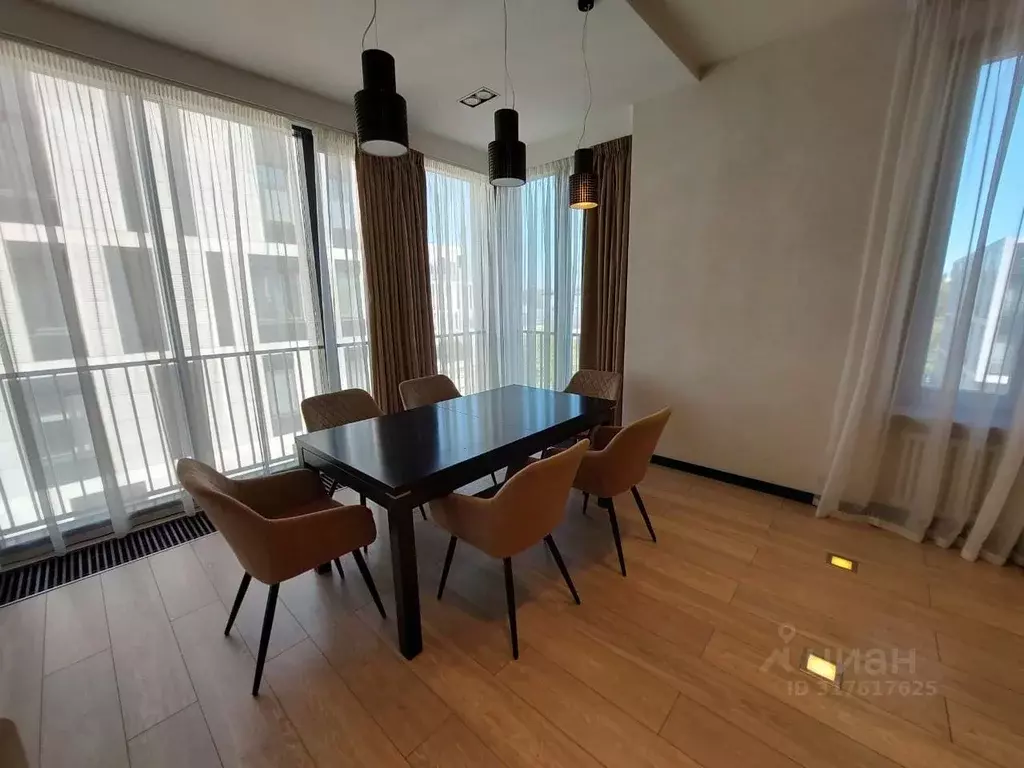 3-к кв. Санкт-Петербург наб. Мартынова, 62К (150.0 м) - Фото 1