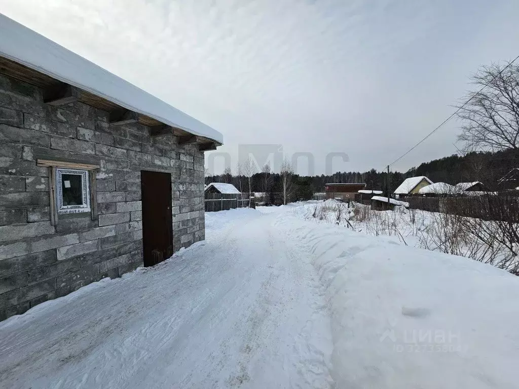 Дом в Свердловская область, Березовский муниципальный округ, пос. ... - Фото 1