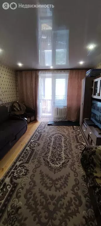 3-комнатная квартира: Ялуторовск, улица Свердлова, 53 (63.8 м) - Фото 1