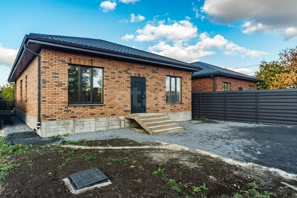 Дом в Ростовская область, Азовский район, Поселок Красный сад ул. ... - Фото 1