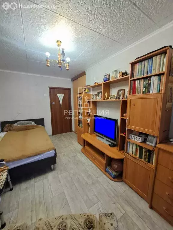 3-комнатная квартира: Екатеринбург, улица 40-летия Октября, 24 (56.8 ... - Фото 2