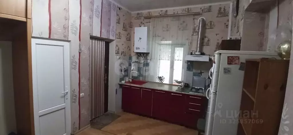 1-к кв. Крым, Феодосия ул. Кочмарского, 13 (27.9 м) - Фото 1