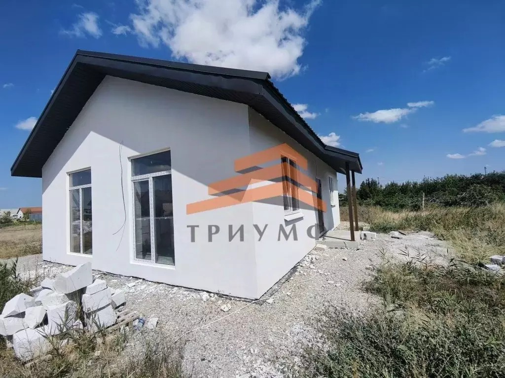 Дом в Крым, Кировский район, с. Яркое Поле ул. Новоселов (86 м) - Фото 1