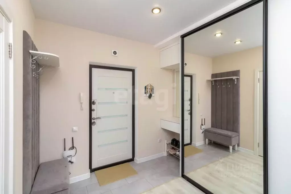 1-к кв. Тюменская область, Тюмень ул. Мельникайте, 2к13 (42.3 м) - Фото 0