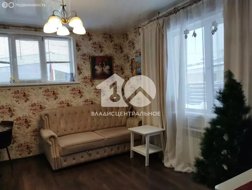 3-комнатная квартира: Октябрьский, Успешная улица, 3 (57.2 м) - Фото 1